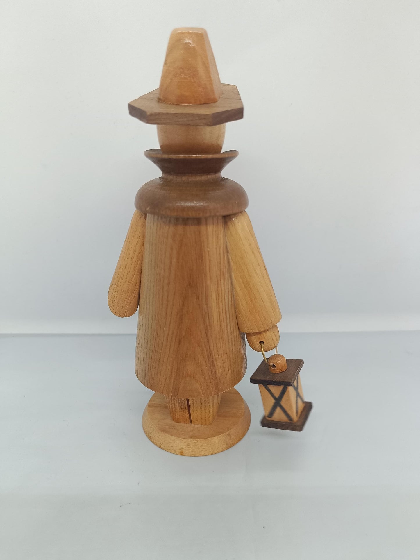 Vintage Natural Wooden Smoker Night Watchman Raucher 7"