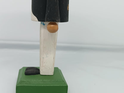 Vintage Wooden Miner Smoker Raucher 17 cm