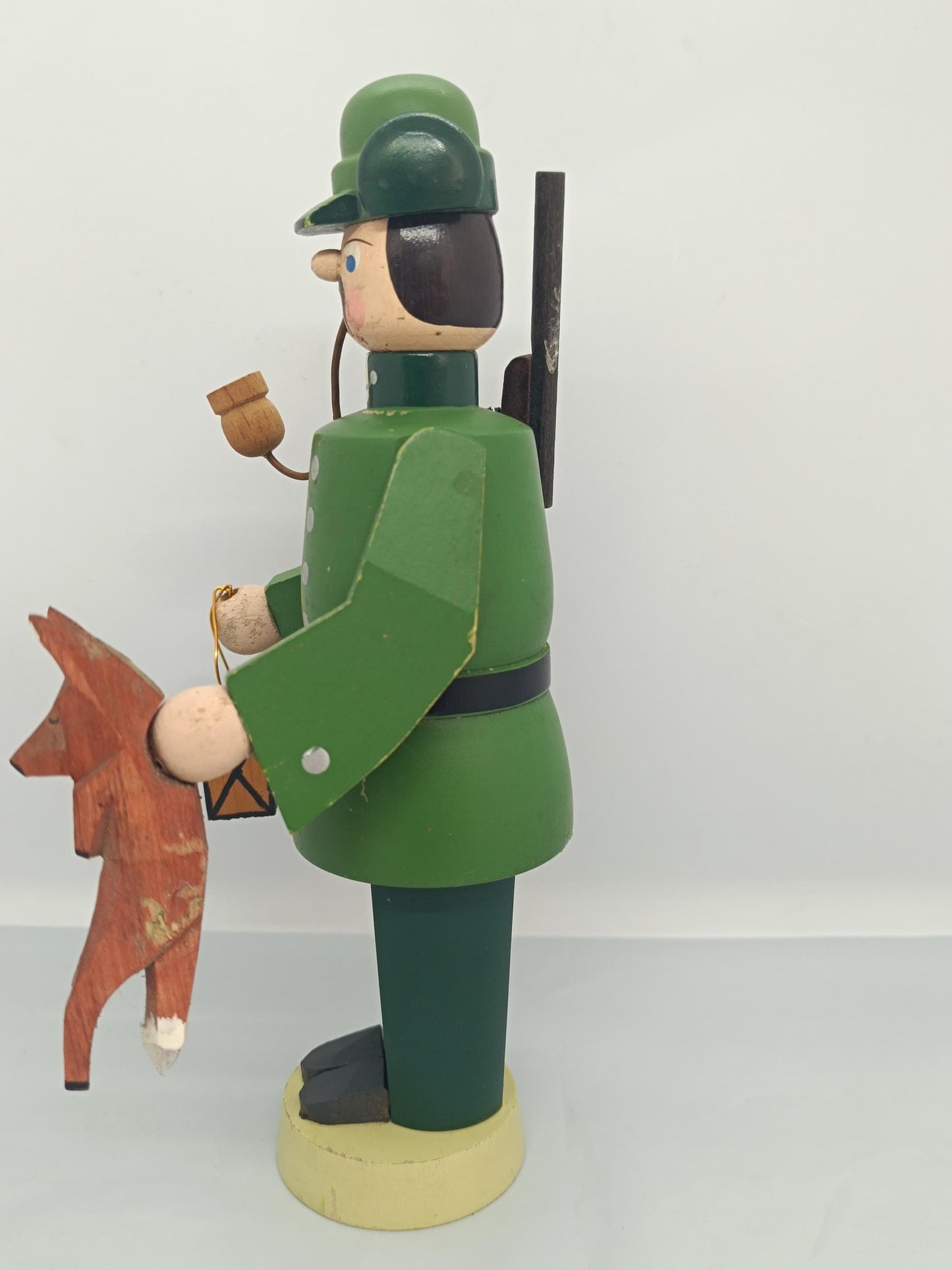 Vintage Wooden Smoker Raucher Hunter Seiffener Volkskunst 18 cm